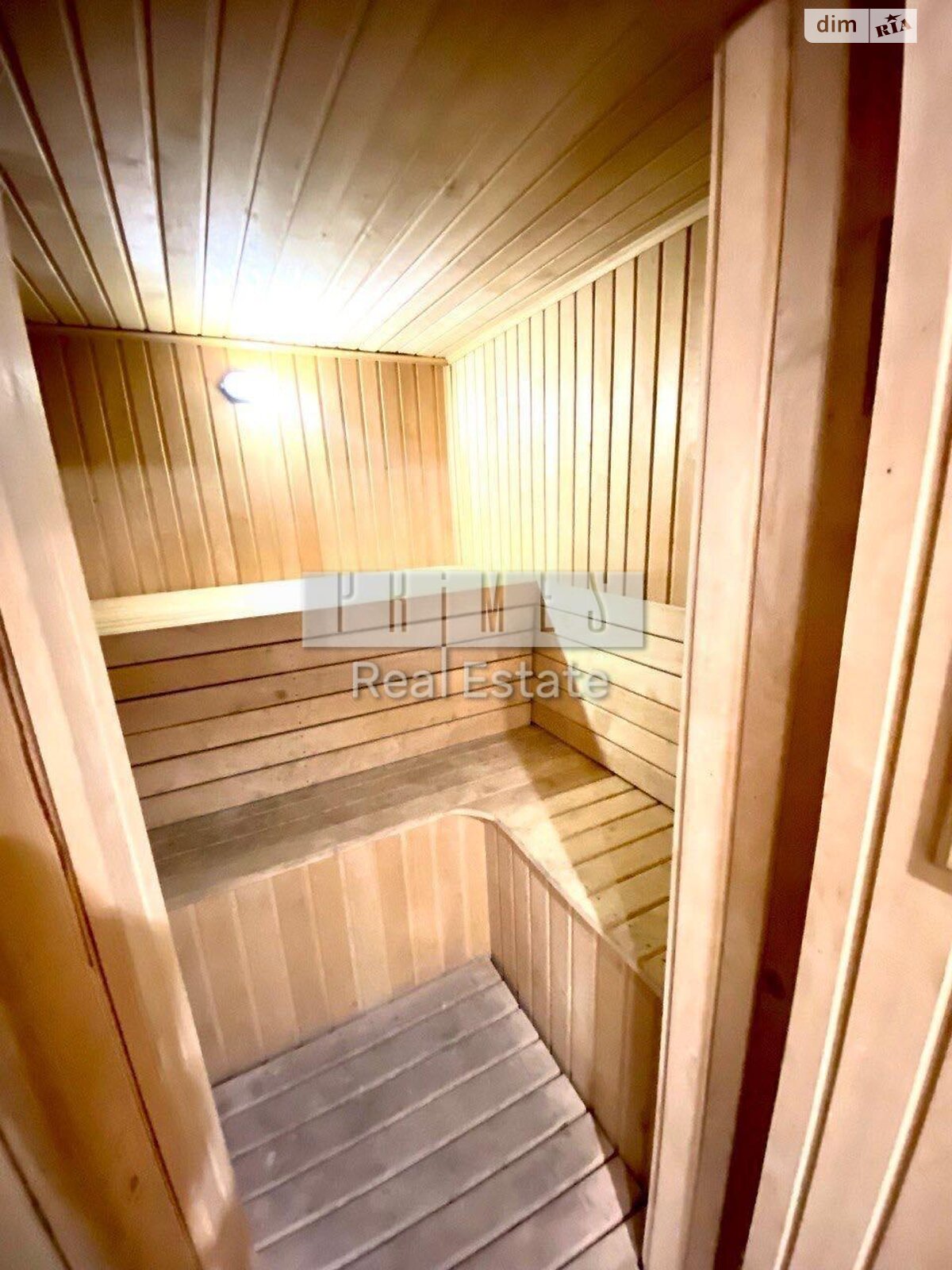 триповерховий будинок з гаражем, 360 кв. м, цегла. Здається помісячно в Тарасівці фото 1 триповерховий будинок з гаражем, 360 кв. м, цегла. Здається помісячно в Тарасівці фото 1