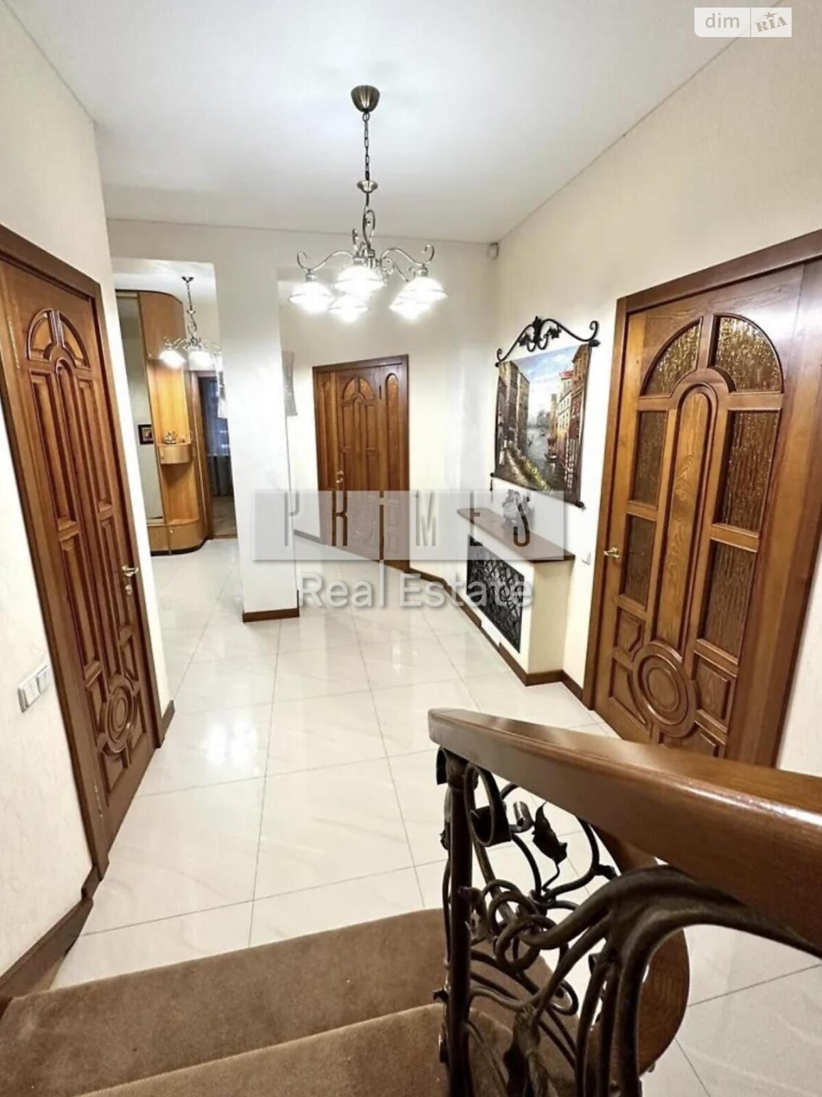 триповерховий будинок з гаражем, 360 кв. м, цегла. Здається помісячно в Тарасівці фото 1 триповерховий будинок з гаражем, 360 кв. м, цегла. Здається помісячно в Тарасівці фото 1