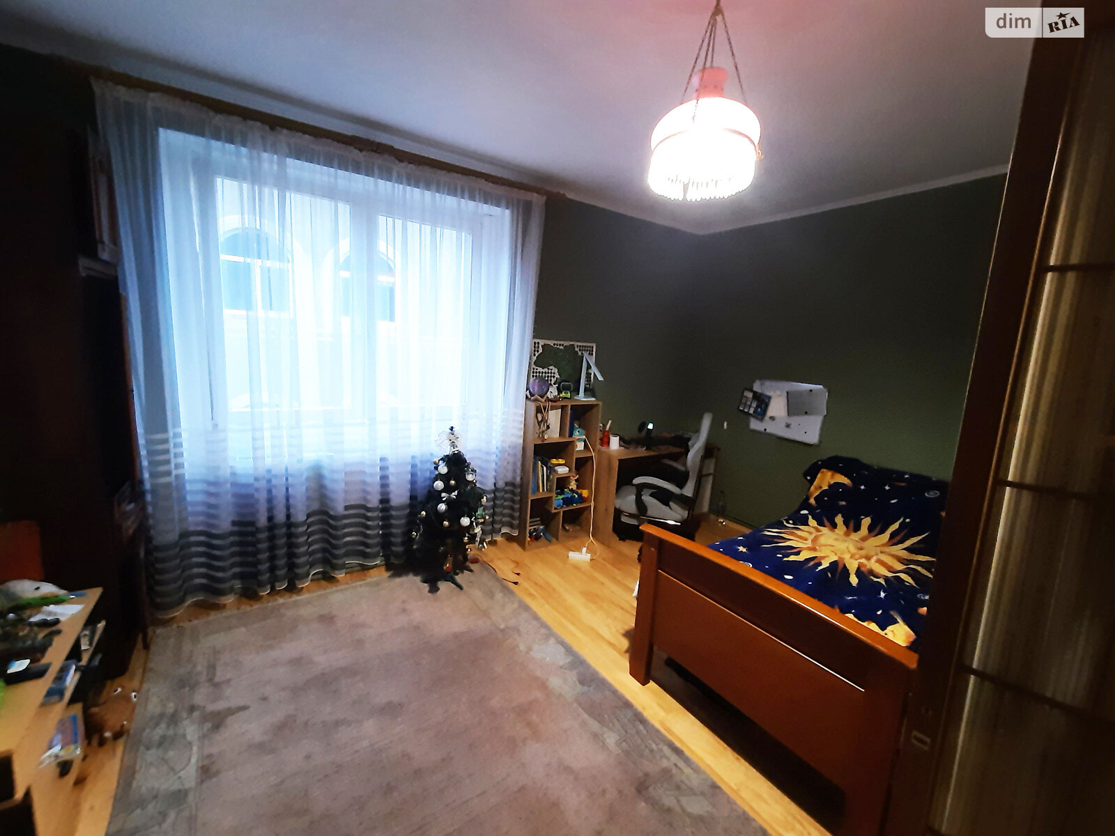 двухэтажный дом, 250 кв. м, кирпич. Сдается помесячно в Тернополе, в районе Аляска фото 1 двухэтажный дом, 250 кв. м, кирпич. Сдается помесячно в Тернополе, в районе Аляска фото 1