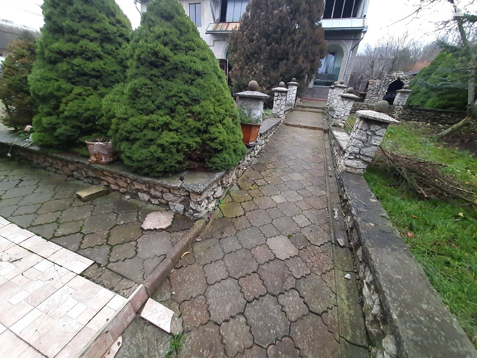 двухэтажный дом, 250 кв. м, кирпич. Сдается помесячно в Тернополе, в районе Аляска фото 1 двухэтажный дом, 250 кв. м, кирпич. Сдается помесячно в Тернополе, в районе Аляска фото 1