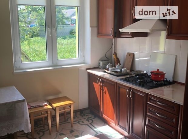одноэтажный дом с ремонтом, 90 кв. м, кирпич. Сдается помесячно в Тернополе, в районе Дружба фото 1 одноэтажный дом с ремонтом, 90 кв. м, кирпич. Сдается помесячно в Тернополе, в районе Дружба фото 1