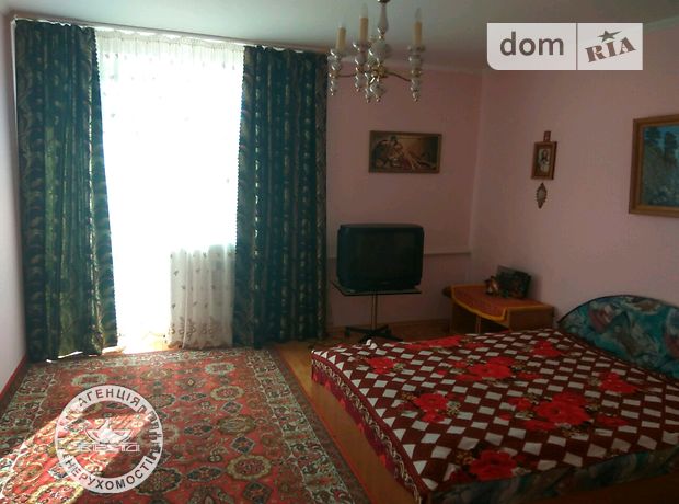 двухэтажный дом с ремонтом, 95 кв. м, кирпич. Сдается помесячно в село Гаи Шевченковские, Тернопольская обл. фото 1 двухэтажный дом с ремонтом, 95 кв. м, кирпич. Сдается помесячно в село Гаи Шевченковские, Тернопольская обл. фото 1