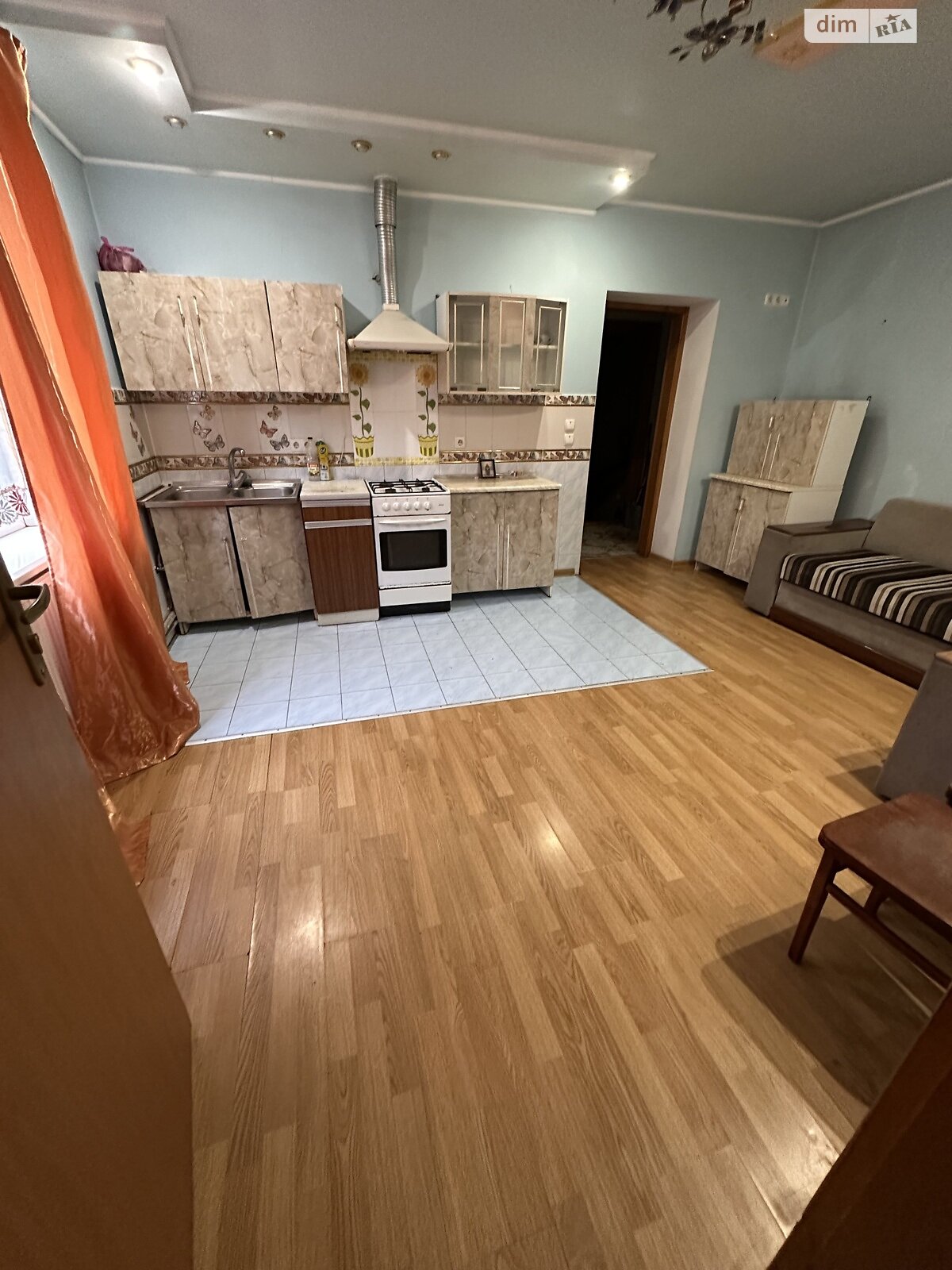 двоповерховий будинок, 80 кв. м, цегла. Здається помісячно в Тернополі, в районі Газопровід фото 1 двопроверховий будинок, 80 кв. м, цегла. Здається помісячно в Тернополі, в районі Газопровід фото 1