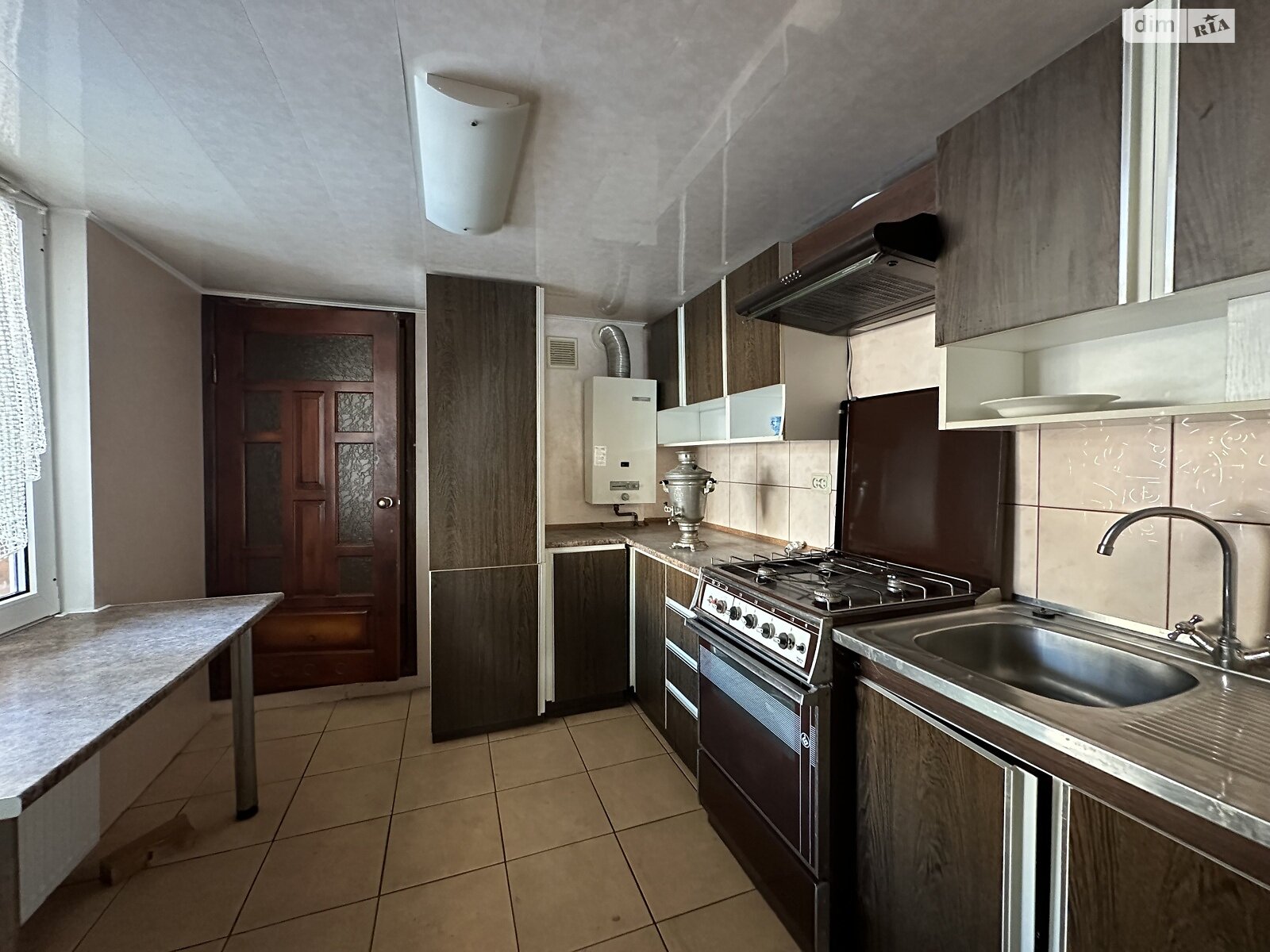 одноповерховий будинок з гаражем, 40 кв. м, цегла. Здається помісячно в Тернополі, в районі Кутківці фото 1 однопроверховий будинок з гаражем, 40 кв. м, цегла. Здається помісячно в Тернополі, в районі Кутківці фото 1