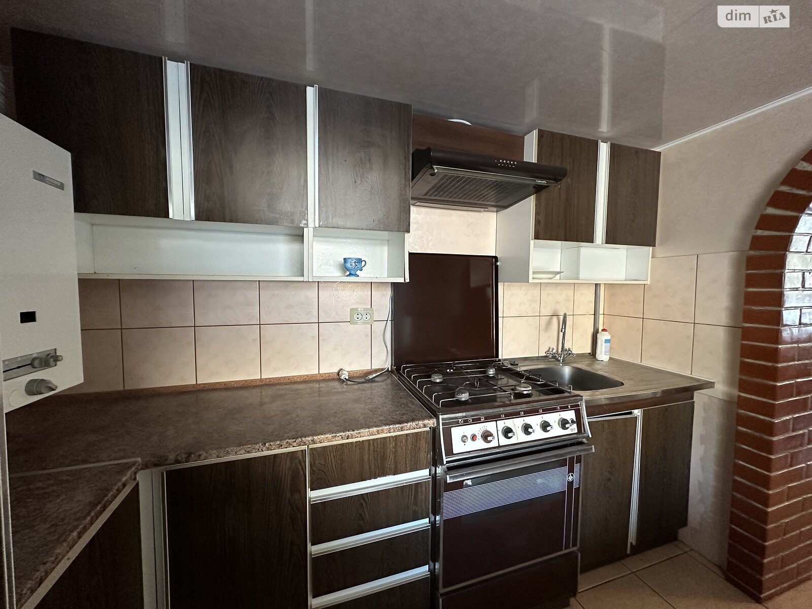 одноповерховий будинок з гаражем, 40 кв. м, цегла. Здається помісячно в Тернополі, в районі Кутківці фото 1 однопроверховий будинок з гаражем, 40 кв. м, цегла. Здається помісячно в Тернополі, в районі Кутківці фото 1