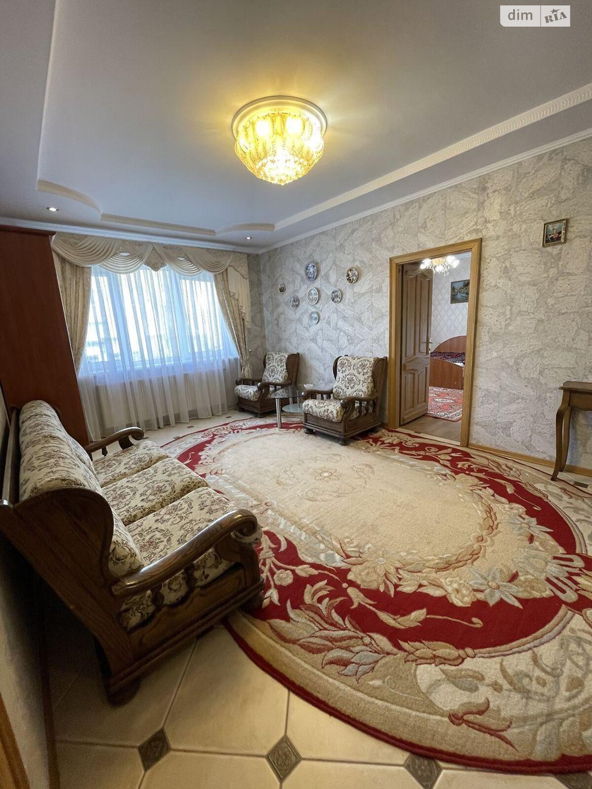 двухэтажный дом, 131 кв. м, кирпич. Сдается помесячно в Тернополе, в районе Оболоня фото 1 двухэтажный дом, 131 кв. м, кирпич. Сдается помесячно в Тернополе, в районе Оболоня фото 1
