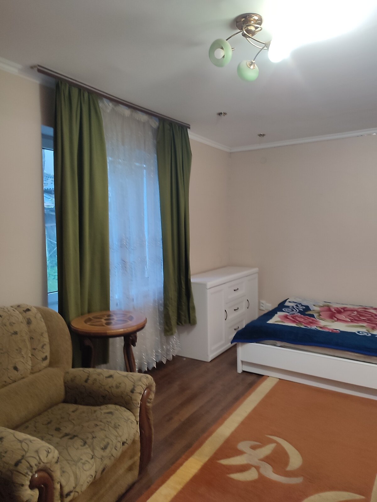 одноповерховий будинок, 90 кв. м, цегла. Здається помісячно в Тернополі, в районі Оболоня фото 1 однопроверховий будинок, 90 кв. м, цегла. Здається помісячно в Тернополі, в районі Оболоня фото 1