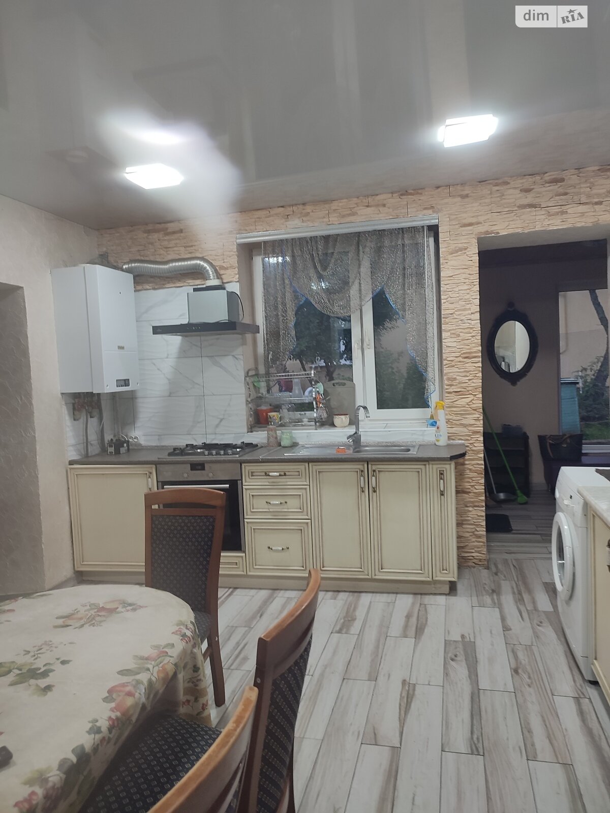 одноповерховий будинок, 90 кв. м, цегла. Здається помісячно в Тернополі, в районі Оболоня фото 1 однопроверховий будинок, 90 кв. м, цегла. Здається помісячно в Тернополі, в районі Оболоня фото 1