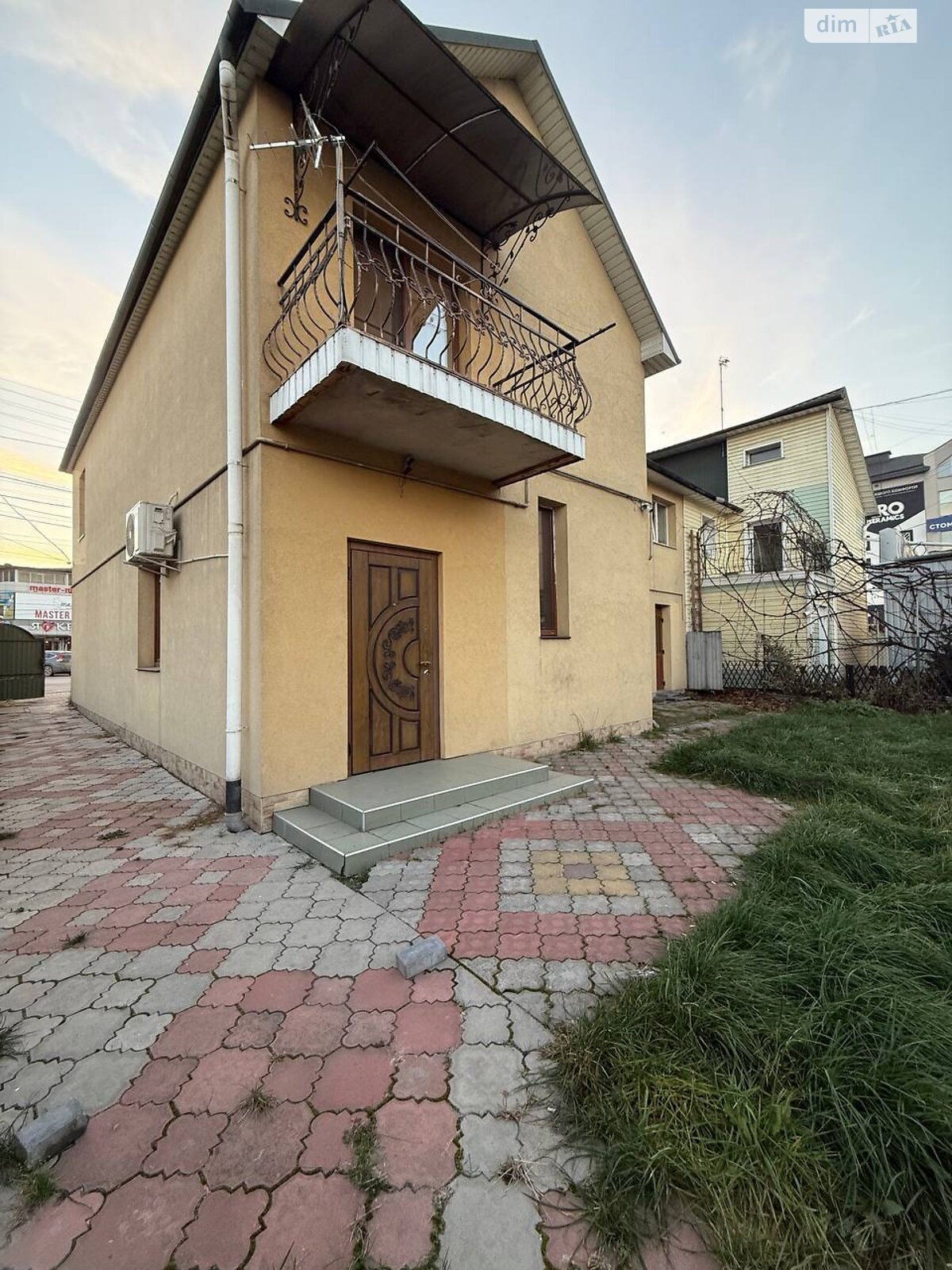 двухэтажный дом, 110 кв. м, кирпич. Сдается помесячно в Тернополе, в районе Оболоня фото 1 двухэтажный дом, 110 кв. м, кирпич. Сдается помесячно в Тернополе, в районе Оболоня фото 1