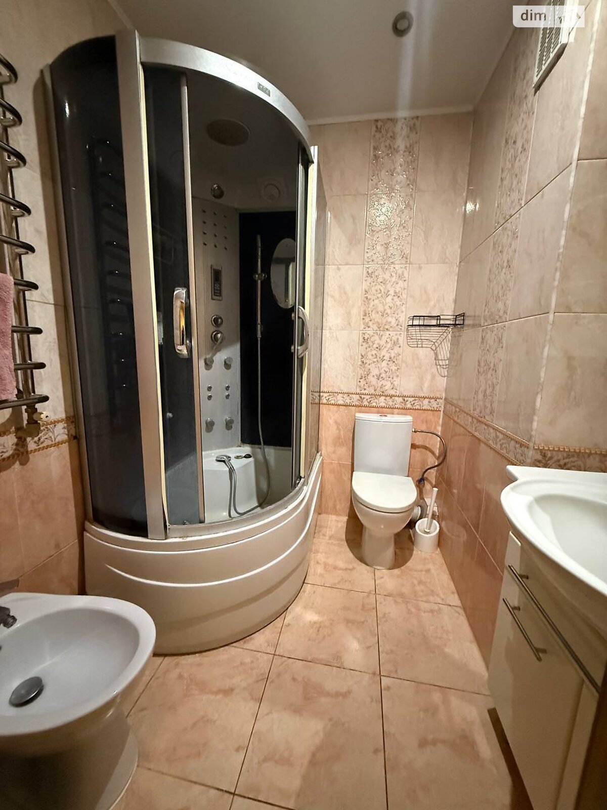 двухэтажный дом, 110 кв. м, кирпич. Сдается помесячно в Тернополе, в районе Оболоня фото 1 двухэтажный дом, 110 кв. м, кирпич. Сдается помесячно в Тернополе, в районе Оболоня фото 1