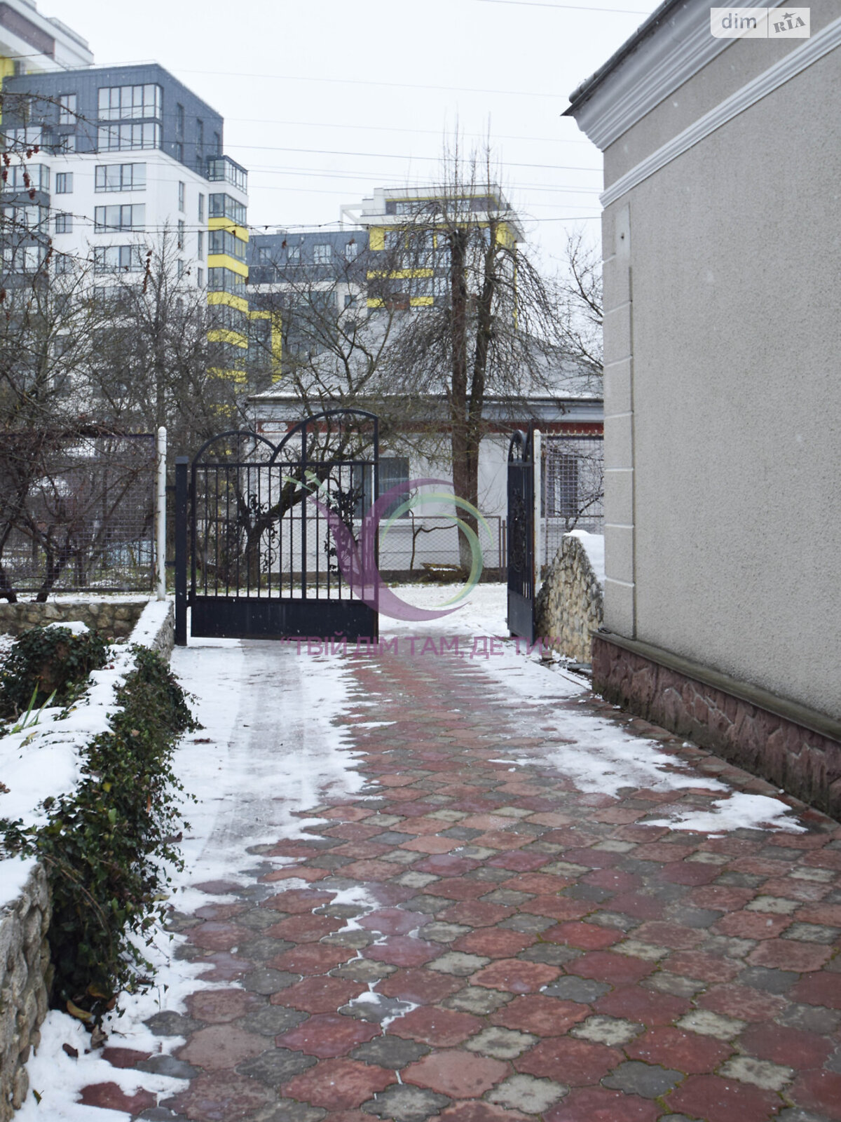 многоэтажный дом, 120 кв. м, кирпич. Сдается помесячно в Тернополе, в районе Центр фото 1