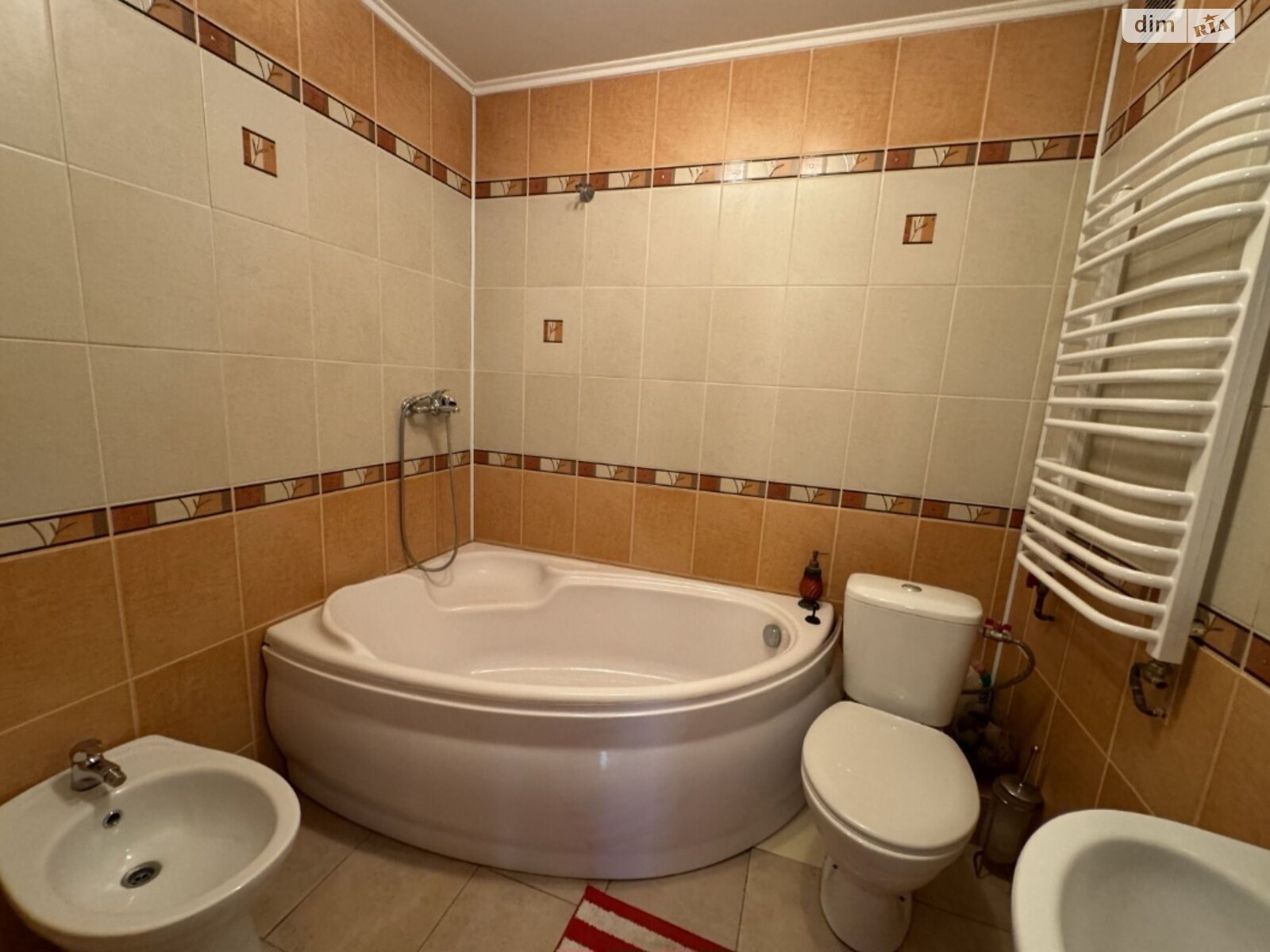 двухэтажный дом, 110 кв. м, кирпич. Сдается помесячно в Тернополе, в районе Восточный фото 1