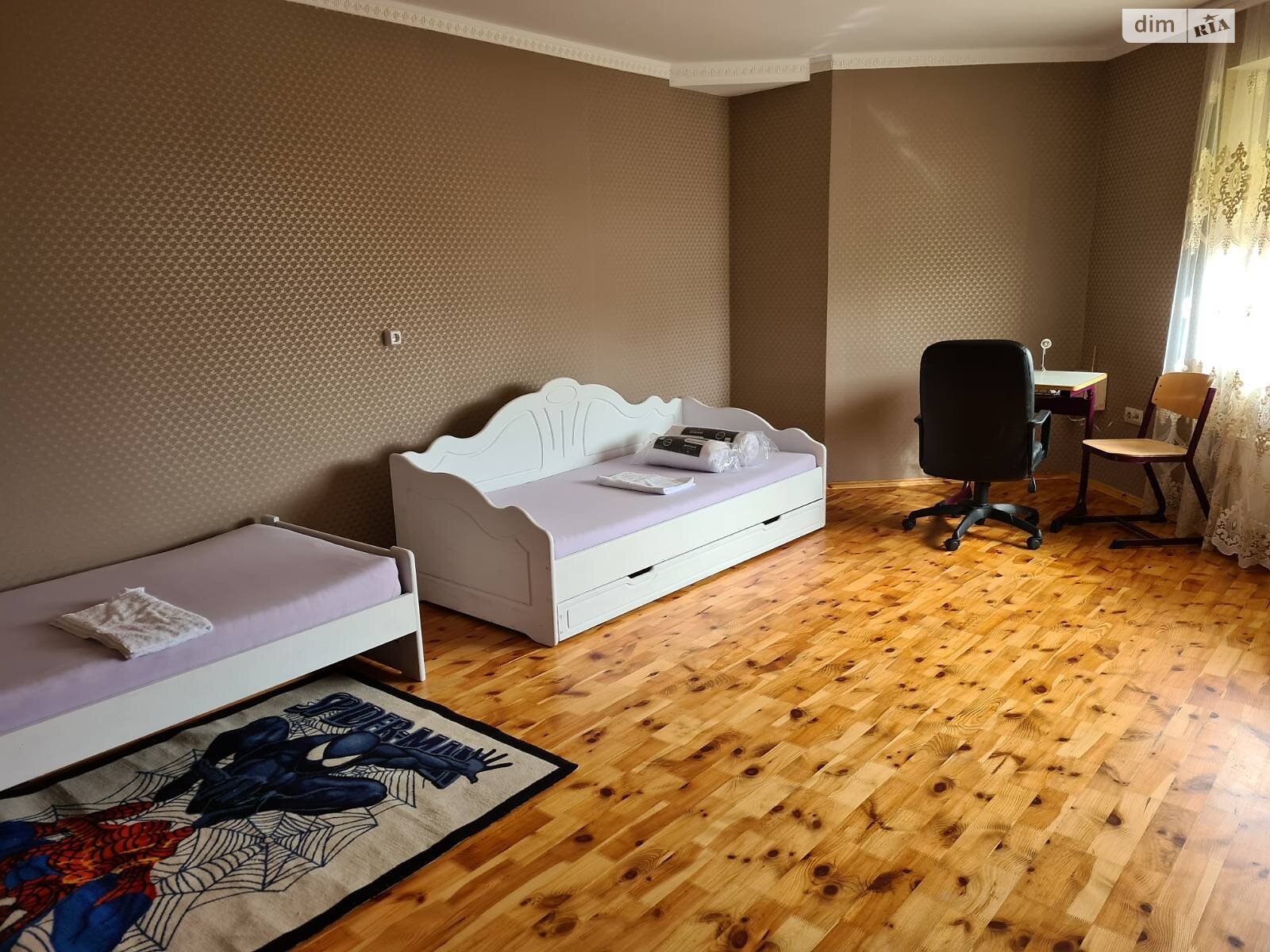 двухэтажный дом, 160 кв. м, кирпич. Сдается помесячно в Ужгороде фото 1