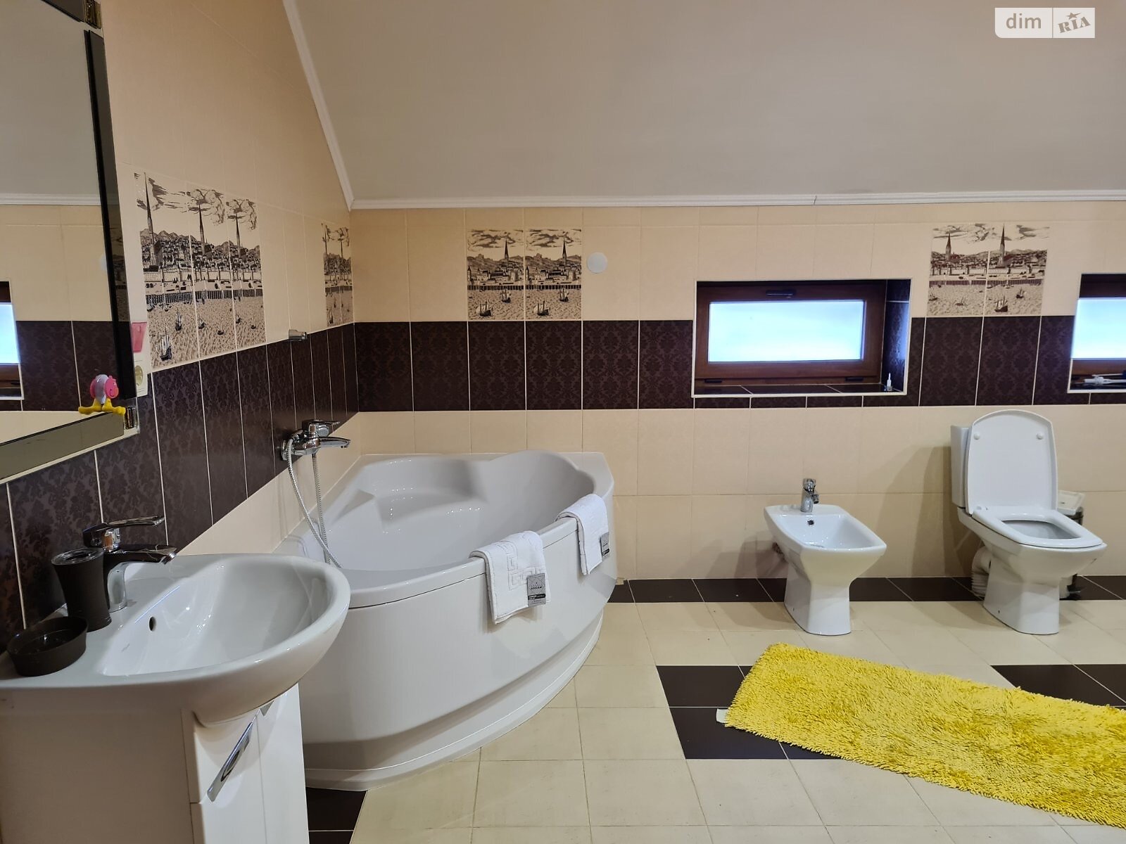 двухэтажный дом, 160 кв. м, кирпич. Сдается помесячно в Ужгороде фото 1