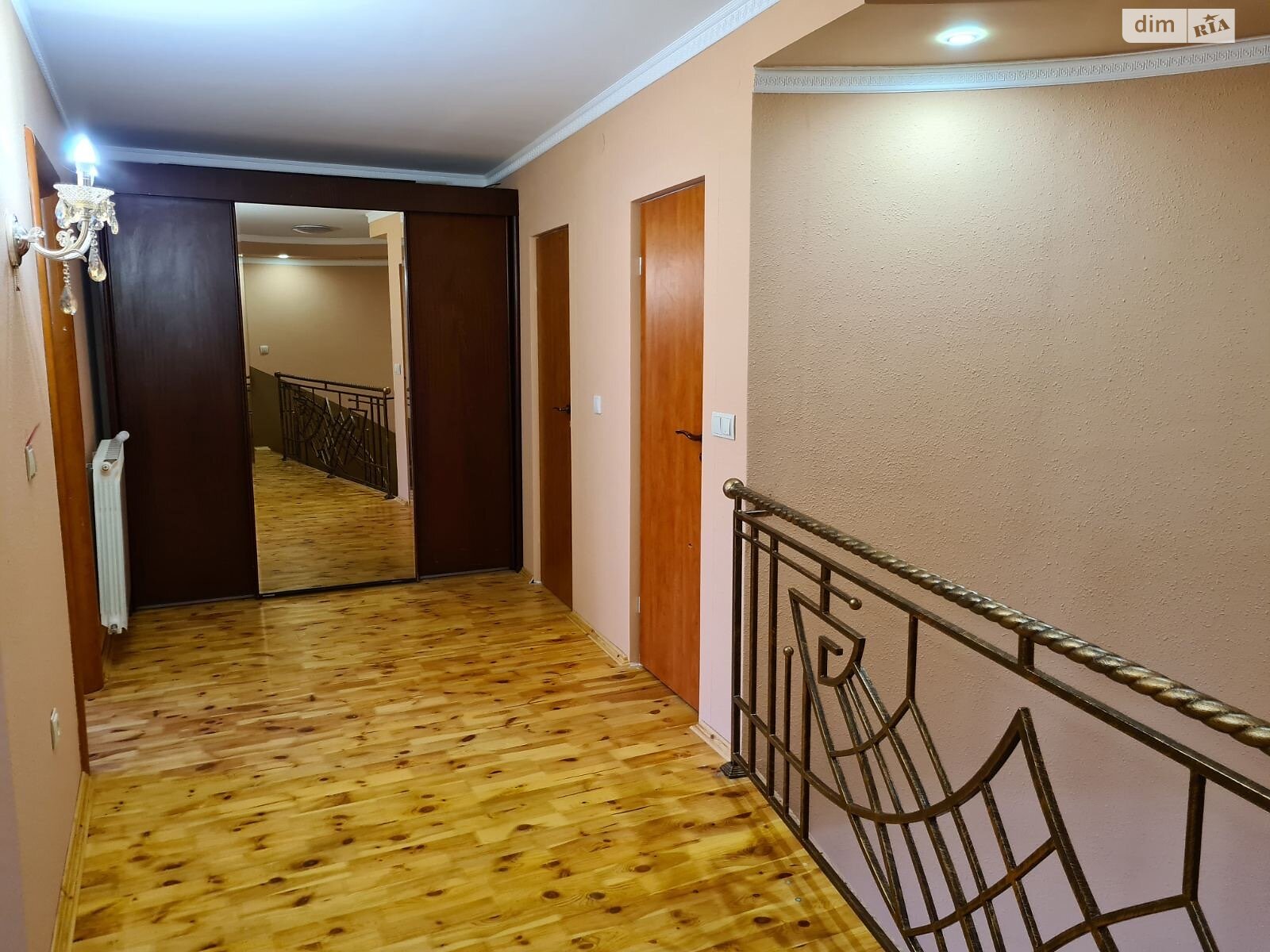 двухэтажный дом, 160 кв. м, кирпич. Сдается помесячно в Ужгороде фото 1