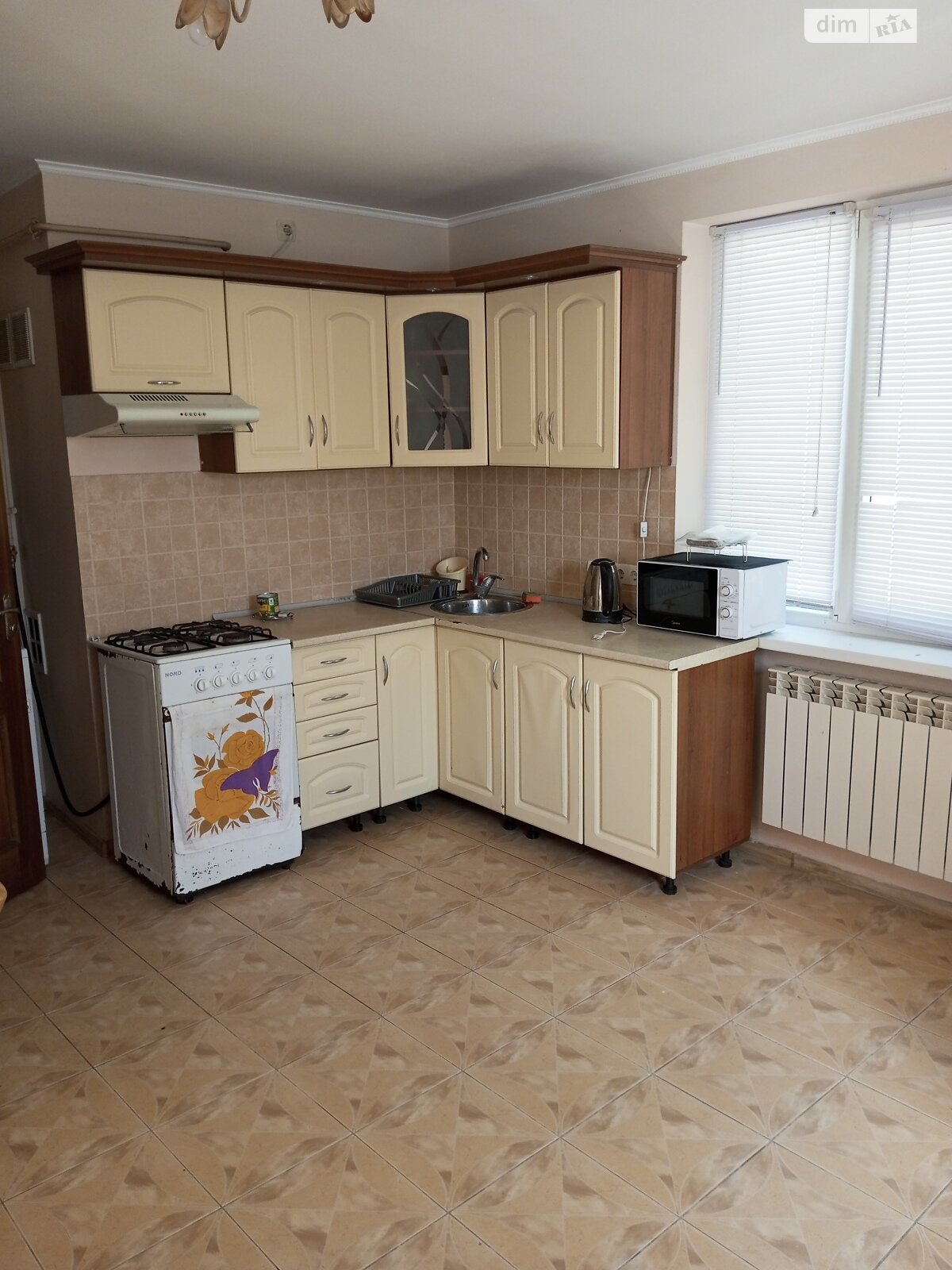 двоповерховий будинок, 71 кв. м, цегла. Здається помісячно в Ужгороді фото 1