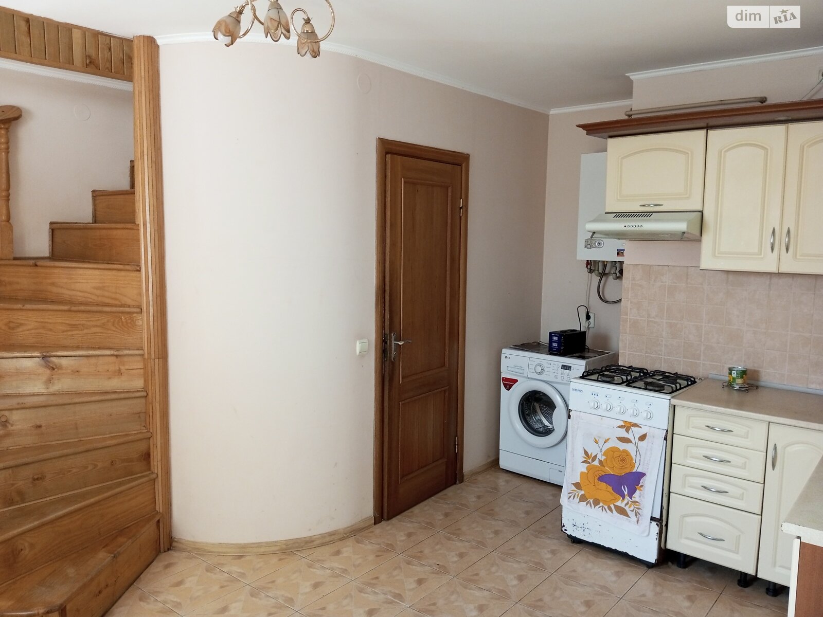 двоповерховий будинок, 71 кв. м, цегла. Здається помісячно в Ужгороді фото 1