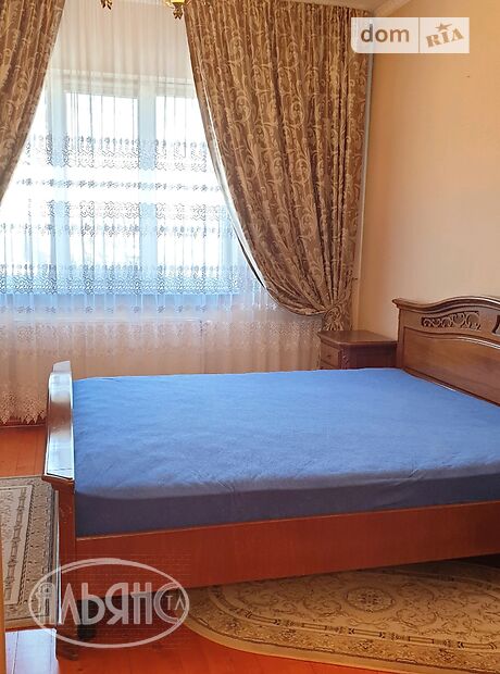 одноэтажный дом с камином, 170 кв. м, кирпич. Сдается помесячно в Барвинке фото 1 одноэтажный дом с камином, 170 кв. м, кирпич. Сдается помесячно в Барвинке фото 1