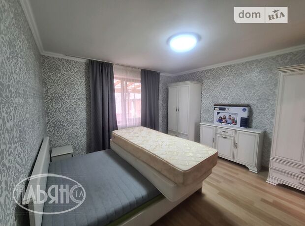 двухэтажный дом с мебелью, 170 кв. м, кирпич. Сдается помесячно в Барвинке фото 1 двухэтажный дом с мебелью, 170 кв. м, кирпич. Сдается помесячно в Барвинке фото 1