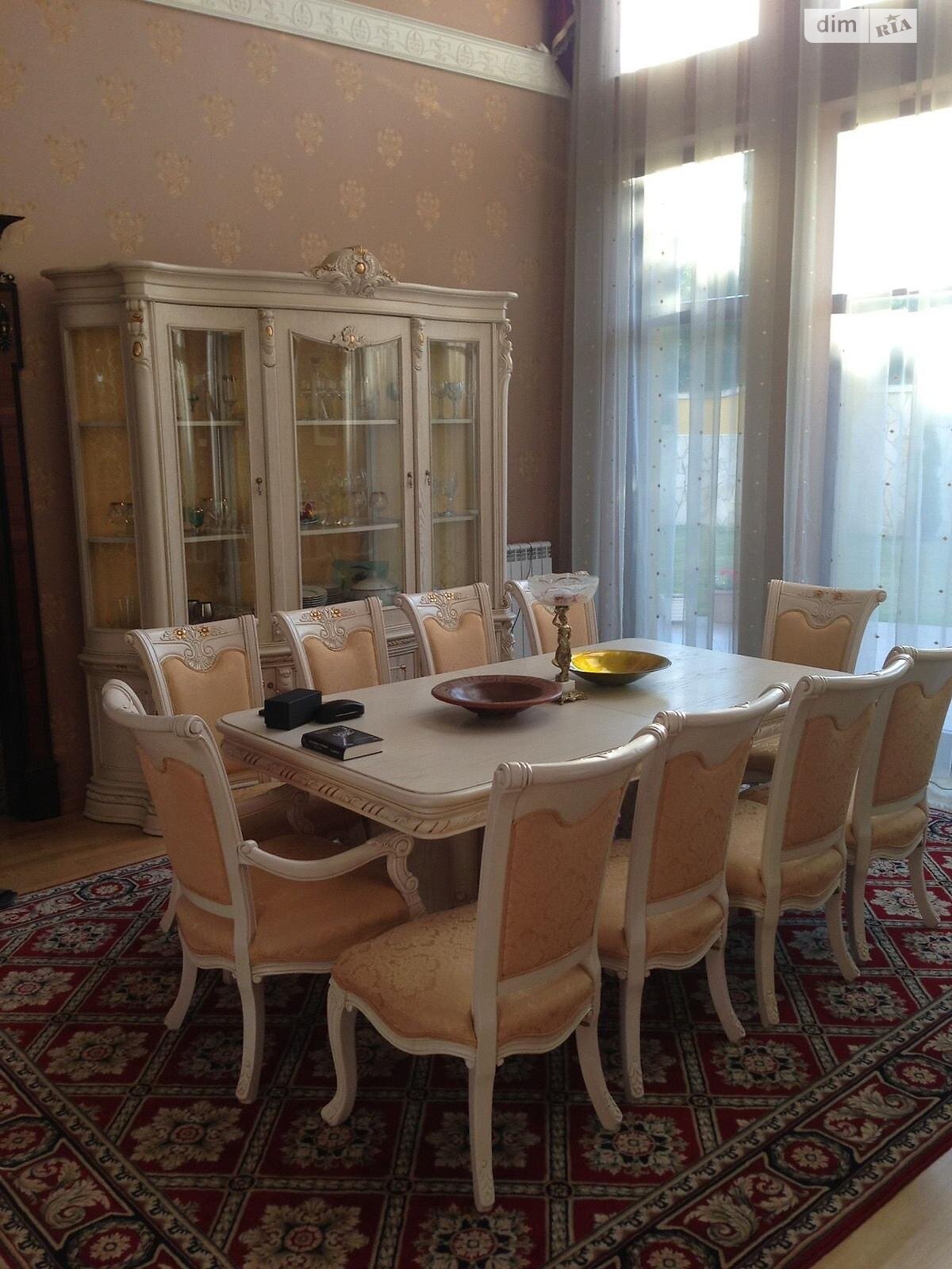 двоповерховий будинок з верандою, 460 кв. м, цегла. Здається помісячно в Ужгороді, в районі Кальварія фото 1 двопроверховий будинок з верандою, 460 кв. м, цегла. Здається помісячно в Ужгороді, в районі Кальварія фото 1