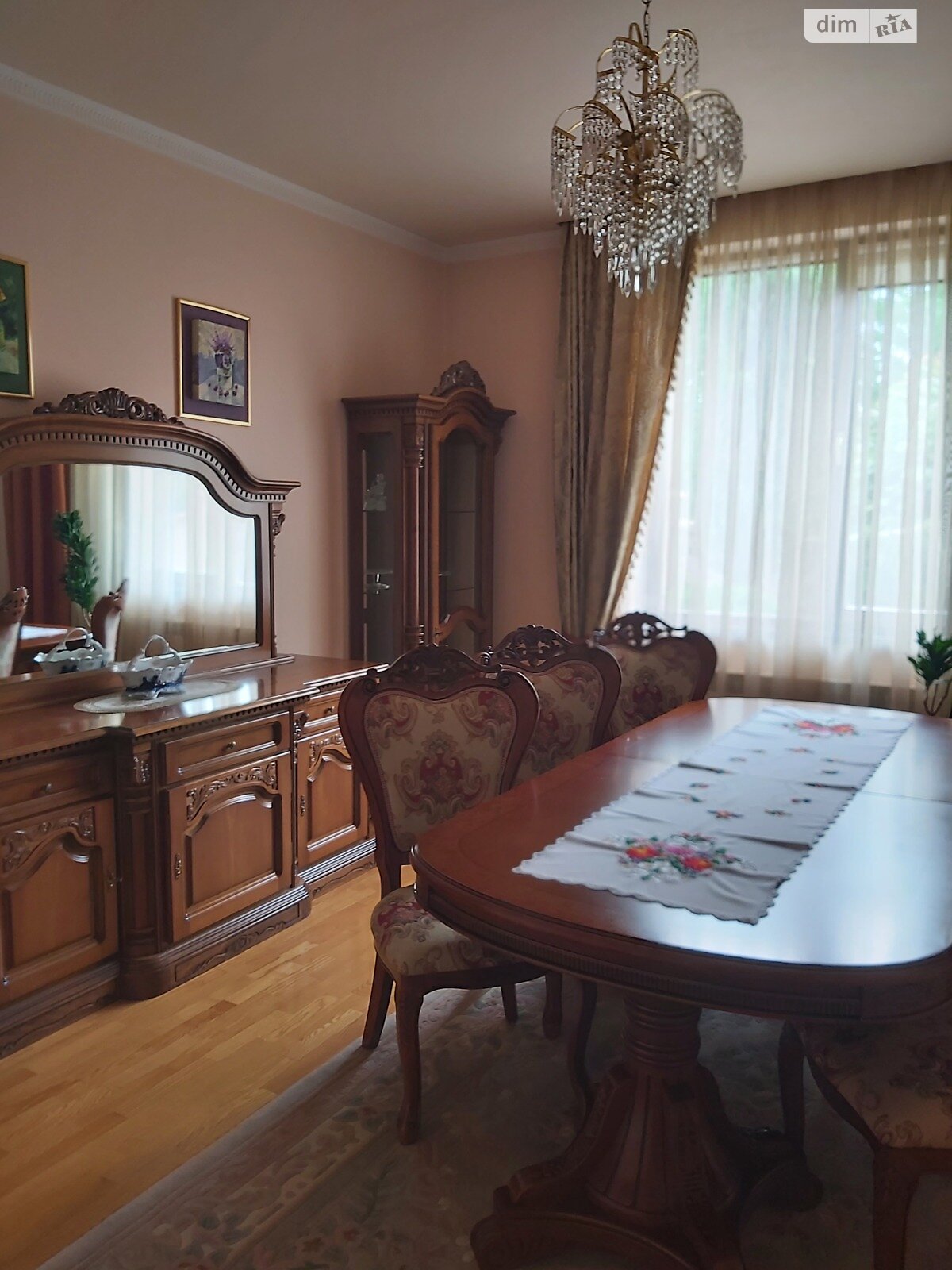 двухэтажный дом, 255 кв. м, кирпич. Сдается помесячно в Ужгороде фото 1 двухэтажный дом, 255 кв. м, кирпич. Сдается помесячно в Ужгороде фото 1