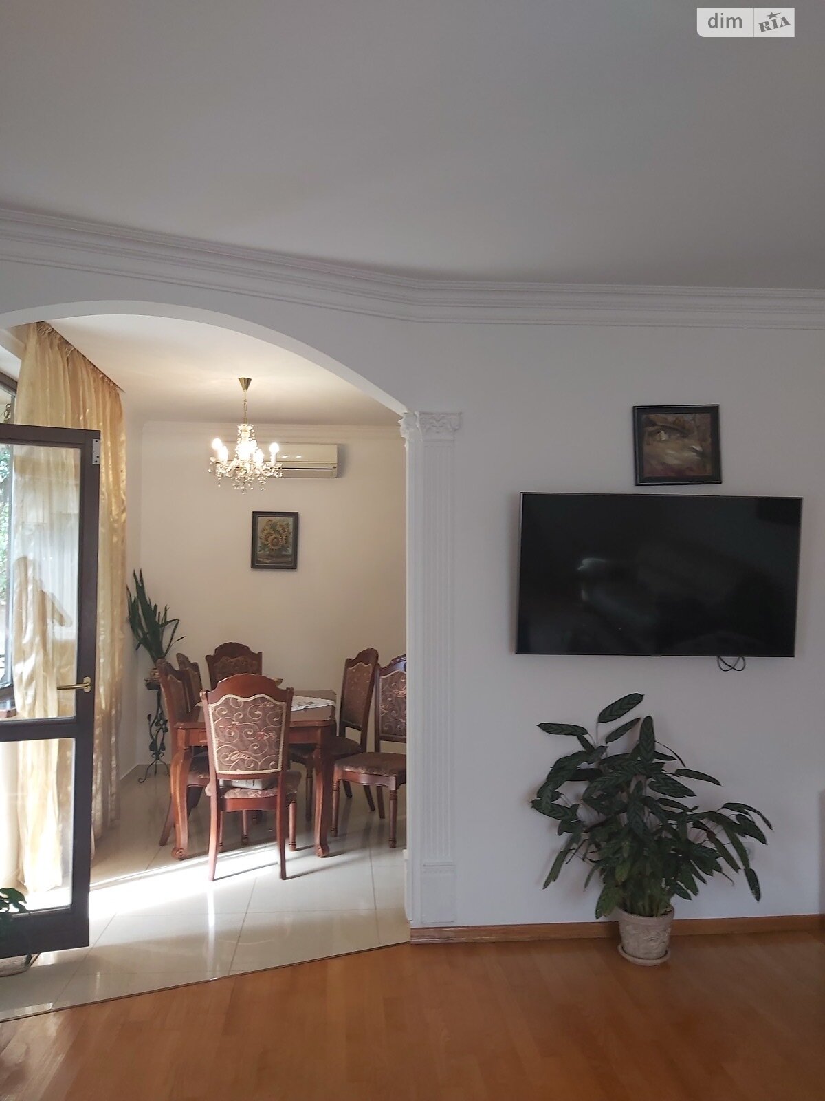 двухэтажный дом, 255 кв. м, кирпич. Сдается помесячно в Ужгороде фото 1 двухэтажный дом, 255 кв. м, кирпич. Сдается помесячно в Ужгороде фото 1
