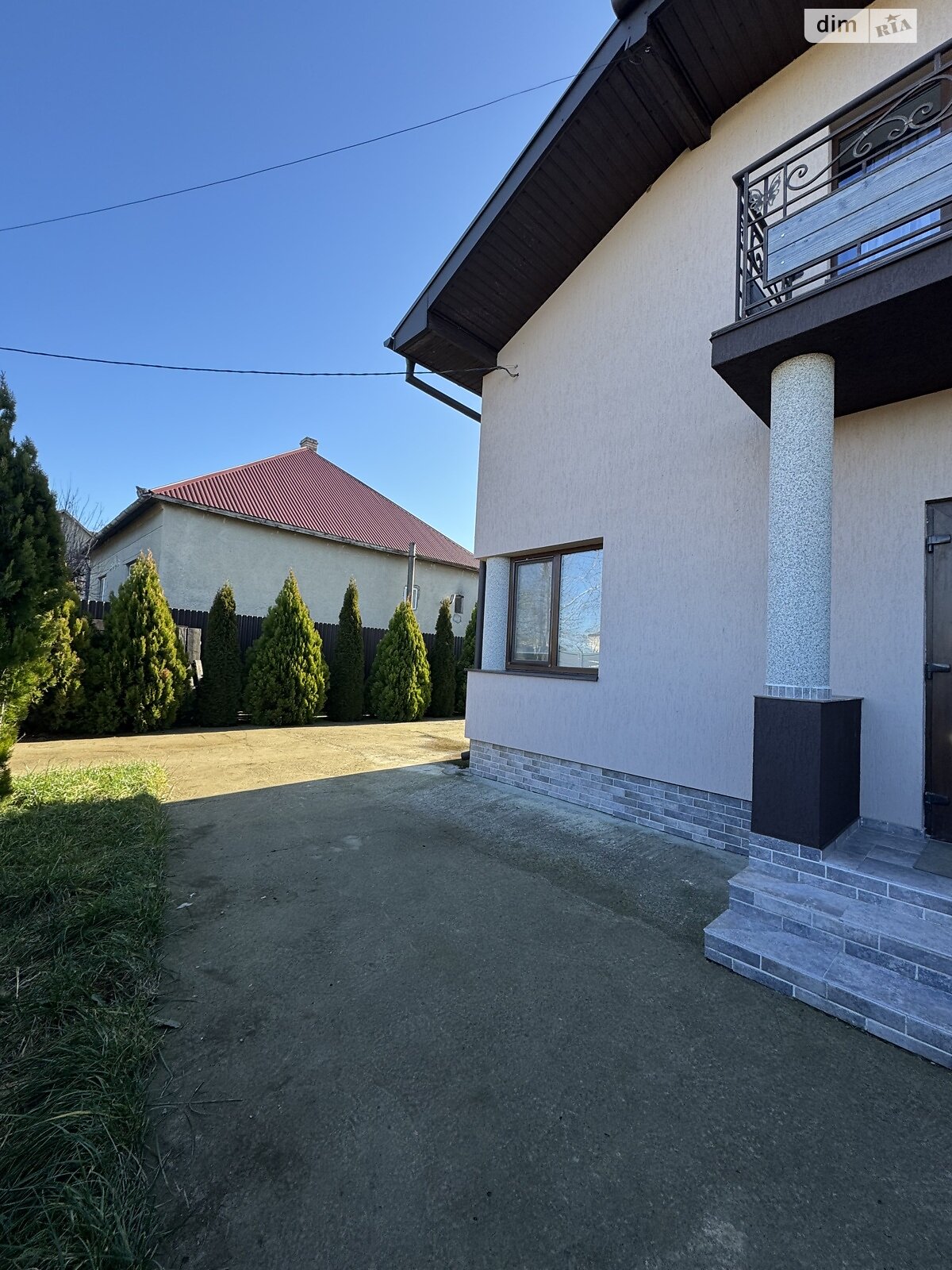 двухэтажный дом с мебелью, 140 кв. м, кирпич. Сдается помесячно в Ужгороде, в районе Новый фото 1 двухэтажный дом с мебелью, 140 кв. м, кирпич. Сдается помесячно в Ужгороде, в районе Новый фото 1