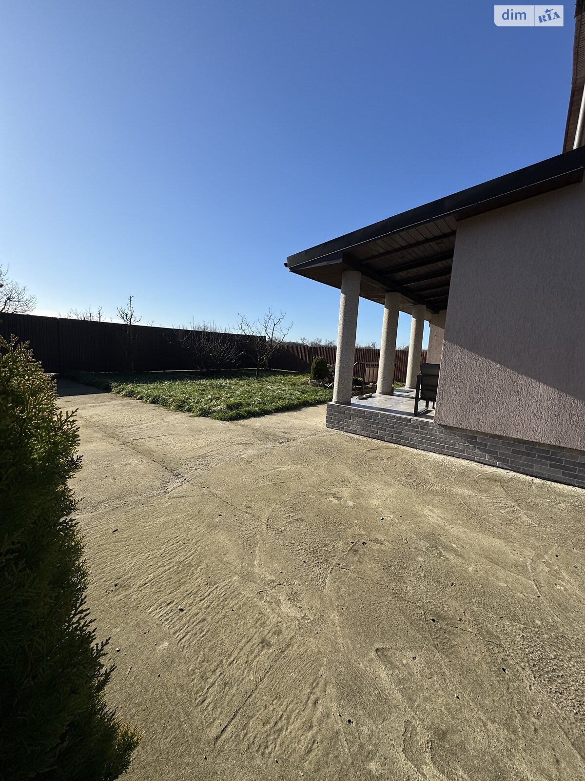 двухэтажный дом с мебелью, 140 кв. м, кирпич. Сдается помесячно в Ужгороде, в районе Новый фото 1 двухэтажный дом с мебелью, 140 кв. м, кирпич. Сдается помесячно в Ужгороде, в районе Новый фото 1