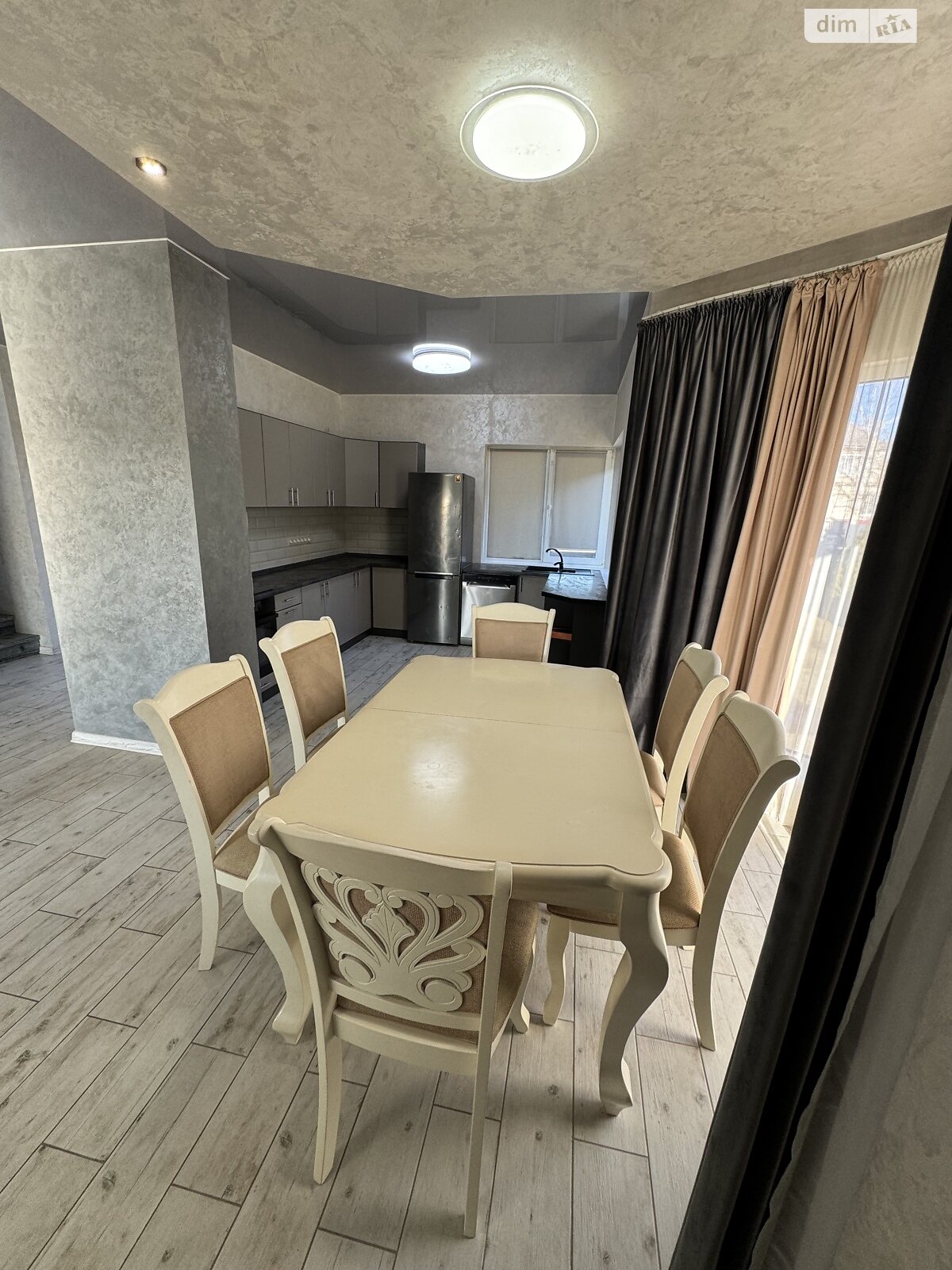 двухэтажный дом с мебелью, 140 кв. м, кирпич. Сдается помесячно в Ужгороде, в районе Новый фото 1 двухэтажный дом с мебелью, 140 кв. м, кирпич. Сдается помесячно в Ужгороде, в районе Новый фото 1