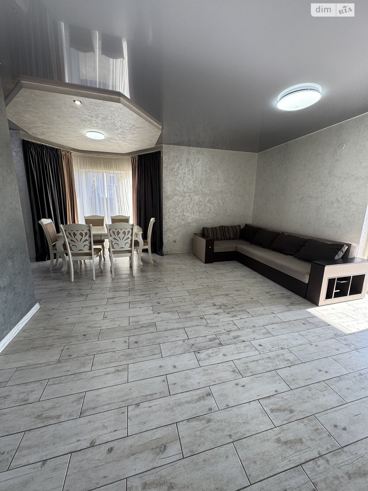 двухэтажный дом с мебелью, 140 кв. м, кирпич. Сдается помесячно в Ужгороде, в районе Новый фото 1 двухэтажный дом с мебелью, 140 кв. м, кирпич. Сдается помесячно в Ужгороде, в районе Новый фото 1