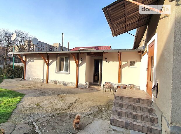одноэтажный дом с гаражом, 70 кв. м, кирпич. Сдается помесячно в Ужгороде, в районе Пьяный базар фото 1 одноэтажный дом с гаражом, 70 кв. м, кирпич. Сдается помесячно в Ужгороде, в районе Пьяный базар фото 1