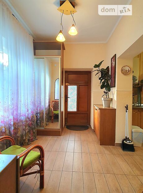 одноэтажный дом с гаражом, 70 кв. м, кирпич. Сдается помесячно в Ужгороде, в районе Пьяный базар фото 1 одноэтажный дом с гаражом, 70 кв. м, кирпич. Сдается помесячно в Ужгороде, в районе Пьяный базар фото 1
