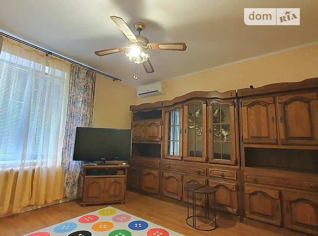 одноэтажный дом с гаражом, 70 кв. м, кирпич. Сдается помесячно в Ужгороде, в районе Пьяный базар фото 1 одноэтажный дом с гаражом, 70 кв. м, кирпич. Сдается помесячно в Ужгороде, в районе Пьяный базар фото 1