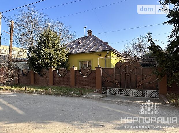 одноэтажный дом с ремонтом, 100 кв. м, кирпич. Сдается помесячно в Ужгороде, в районе Шахта фото 1 одноэтажный дом с ремонтом, 100 кв. м, кирпич. Сдается помесячно в Ужгороде, в районе Шахта фото 1