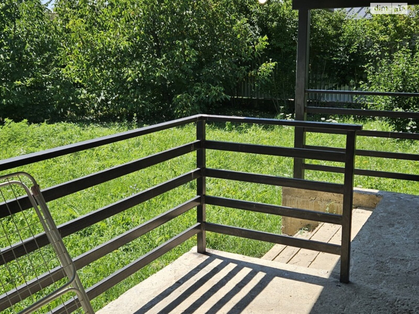 одноэтажный дом с гаражом, 140 кв. м, кирпич. Сдается помесячно в Ужгороде, в районе Табла-1 фото 1