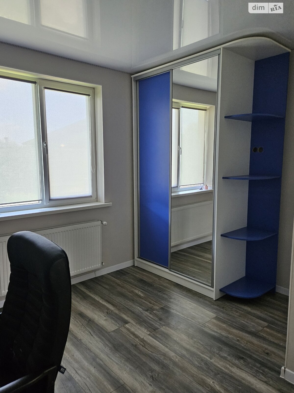 одноэтажный дом с гаражом, 140 кв. м, кирпич. Сдается помесячно в Ужгороде, в районе Табла-1 фото 1