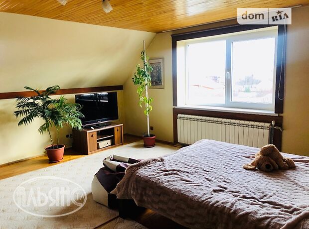 одноэтажный дом с балконом, 312 кв. м, кирпич. Сдается помесячно в Ужгороде, в районе Табла-1 фото 1 одноэтажный дом с балконом, 312 кв. м, кирпич. Сдается помесячно в Ужгороде, в районе Табла-1 фото 1