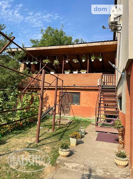 одноэтажный дом с балконом, 312 кв. м, кирпич. Сдается помесячно в Ужгороде, в районе Табла-1 фото 1 одноэтажный дом с балконом, 312 кв. м, кирпич. Сдается помесячно в Ужгороде, в районе Табла-1 фото 1