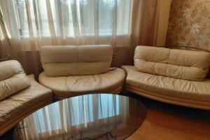 двухэтажный дом с гаражом, 290 кв. м, кирпич. Сдается помесячно в Ужгороде, в районе Табла-1 фото 2 двухэтажный дом с гаражом, 290 кв. м, кирпич. Сдается помесячно в Ужгороде, в районе Табла-1 фото 2