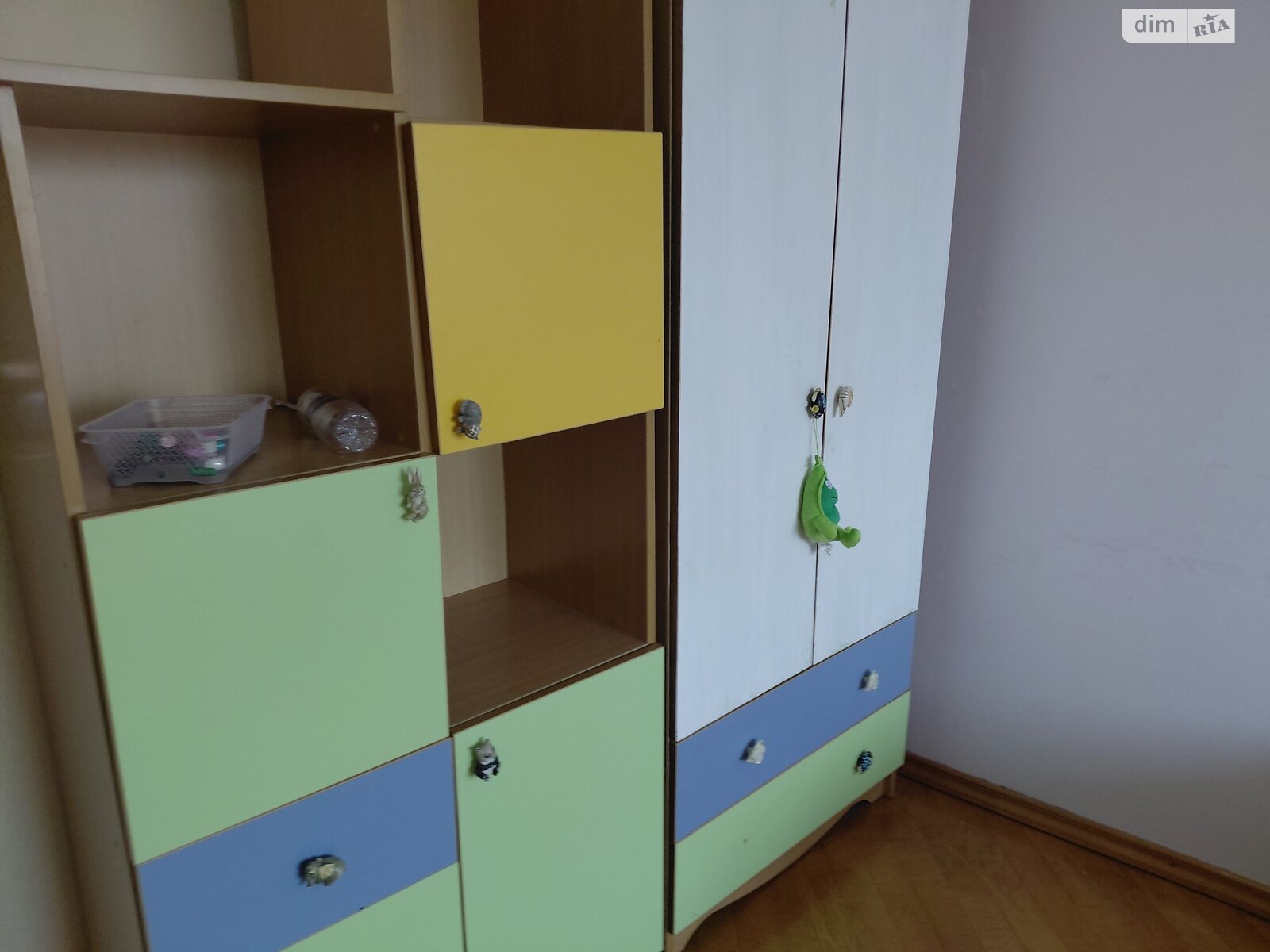 двухэтажный дом с гаражом, 290 кв. м, кирпич. Сдается помесячно в Ужгороде, в районе Табла-1 фото 1 двухэтажный дом с гаражом, 290 кв. м, кирпич. Сдается помесячно в Ужгороде, в районе Табла-1 фото 1