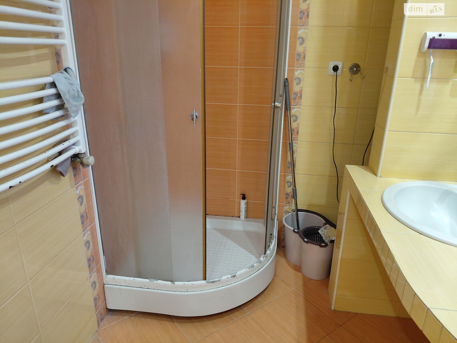 двухэтажный дом с гаражом, 290 кв. м, кирпич. Сдается помесячно в Ужгороде, в районе Табла-1 фото 1 двухэтажный дом с гаражом, 290 кв. м, кирпич. Сдается помесячно в Ужгороде, в районе Табла-1 фото 1