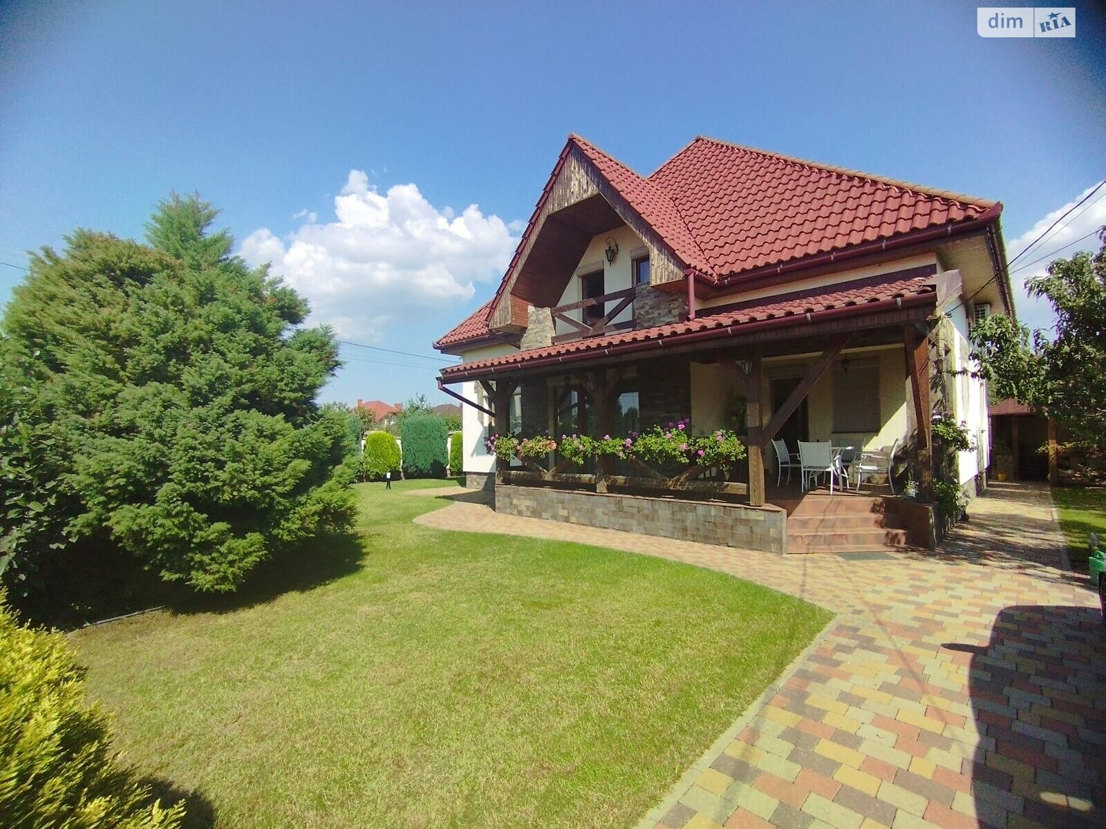 двоповерховий будинок з гаражем, 268 кв. м, цегла. Здається помісячно в Ужгороді фото 1 двоповерховий будинок з гаражем, 268 кв. м, цегла. Здається помісячно в Ужгороді фото 1