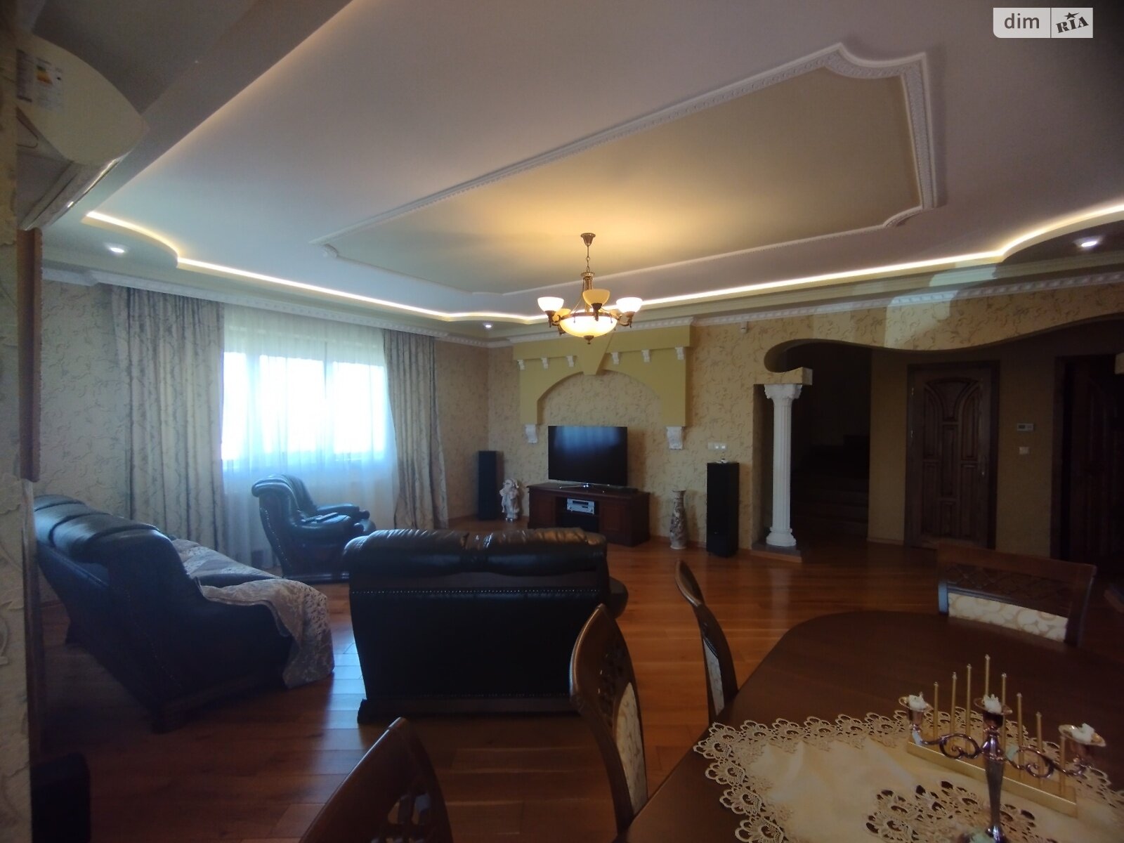 двоповерховий будинок з гаражем, 268 кв. м, цегла. Здається помісячно в Ужгороді фото 1 двоповерховий будинок з гаражем, 268 кв. м, цегла. Здається помісячно в Ужгороді фото 1