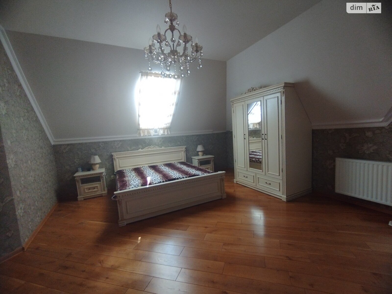 двоповерховий будинок з гаражем, 268 кв. м, цегла. Здається помісячно в Ужгороді фото 1 двоповерховий будинок з гаражем, 268 кв. м, цегла. Здається помісячно в Ужгороді фото 1