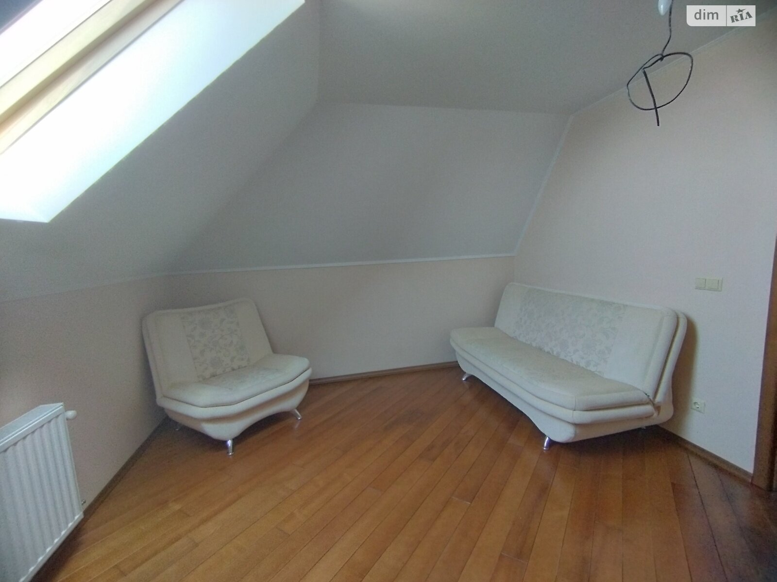 двоповерховий будинок з гаражем, 268 кв. м, цегла. Здається помісячно в Ужгороді фото 1 двоповерховий будинок з гаражем, 268 кв. м, цегла. Здається помісячно в Ужгороді фото 1