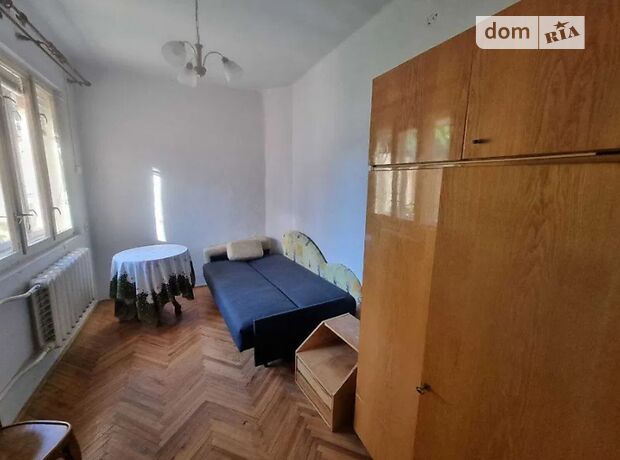 одноэтажный дом с ремонтом, 95 кв. м, кирпич. Сдается помесячно в Ужгороде, в районе Центр фото 1 одноэтажный дом с ремонтом, 95 кв. м, кирпич. Сдается помесячно в Ужгороде, в районе Центр фото 1