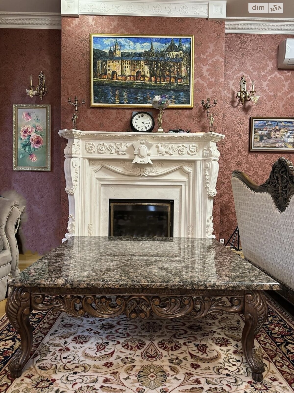 двоповерховий будинок з гаражем, 400 кв. м, цегла. Здається помісячно в Ужгороді, в районі Центр фото 1 двопроверховий будинок з гаражем, 400 кв. м, цегла. Здається помісячно в Ужгороді, в районі Центр фото 1