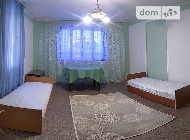 одноэтажный дом с мебелью, 44 кв. м, кирпич. Сдается помесячно в Ужгороде, в районе Центр фото 1 одноэтажный дом с мебелью, 44 кв. м, кирпич. Сдается помесячно в Ужгороде, в районе Центр фото 1