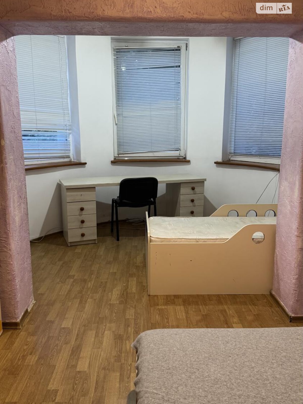 двопроверховий будинок з балконом, 120 кв. м, цегла. Здається помісячно в Ужгороді, в районі Центр фото 1