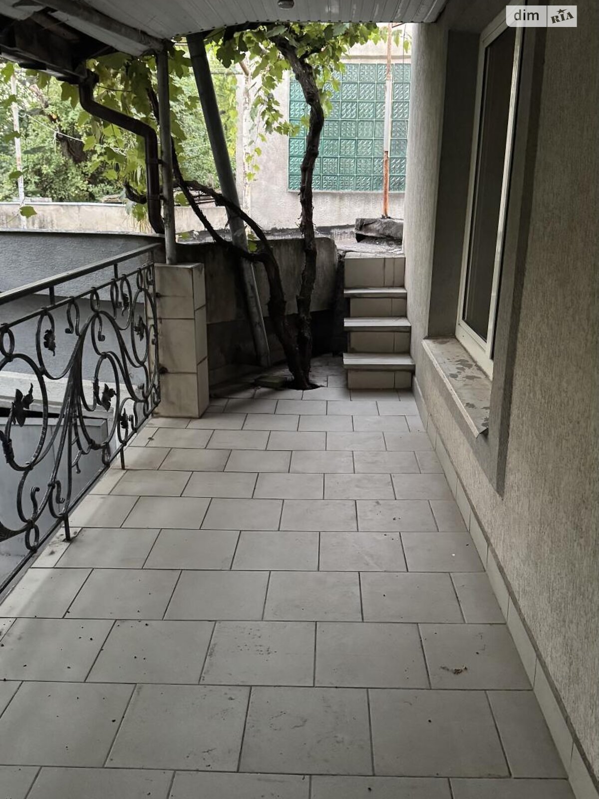 двопроверховий будинок з балконом, 120 кв. м, цегла. Здається помісячно в Ужгороді, в районі Центр фото 1